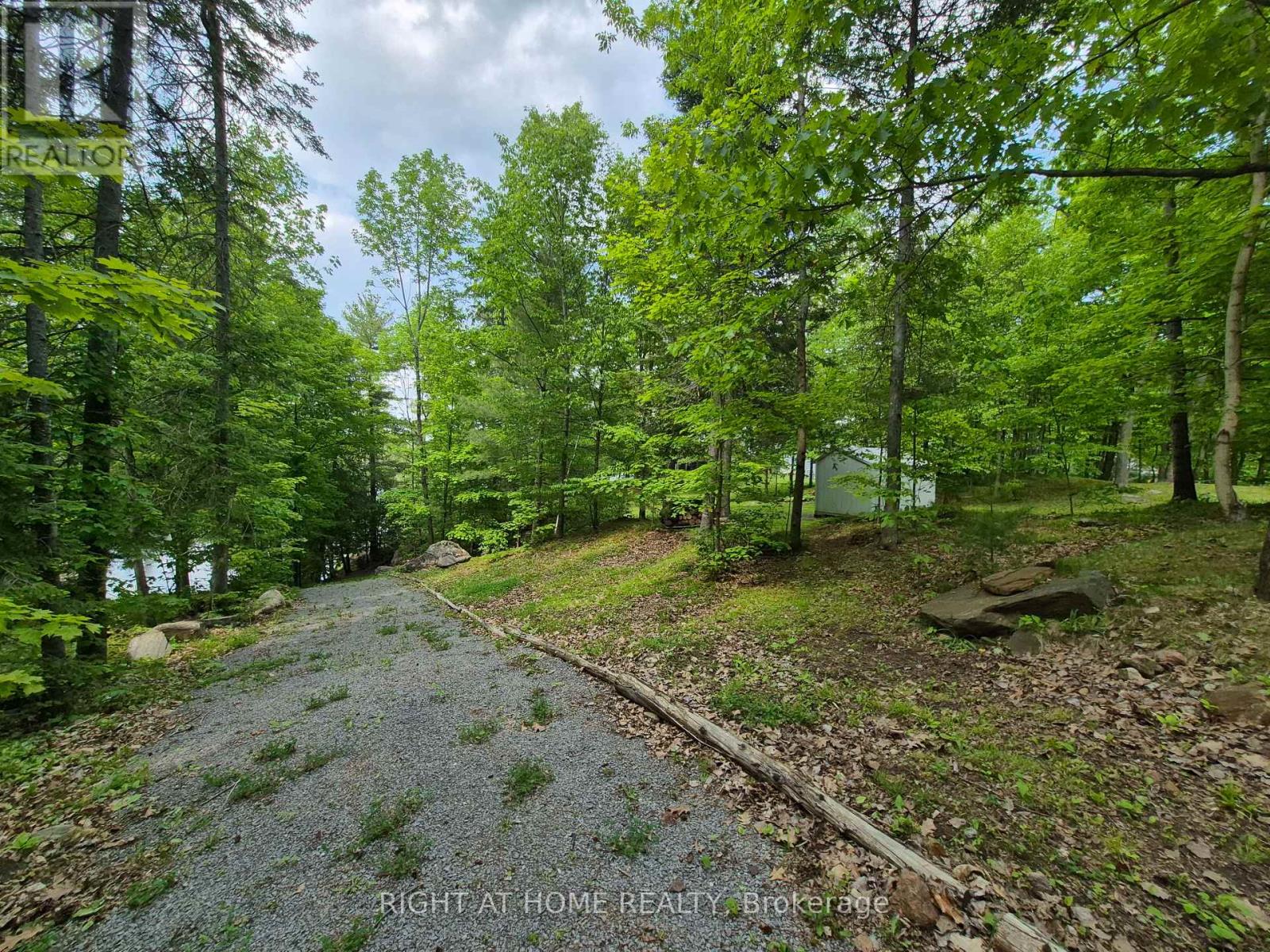129 Loon Cove Trail, Bonnechere Valley, Ontario  K0J 1S0 - Photo 14 - X12105792