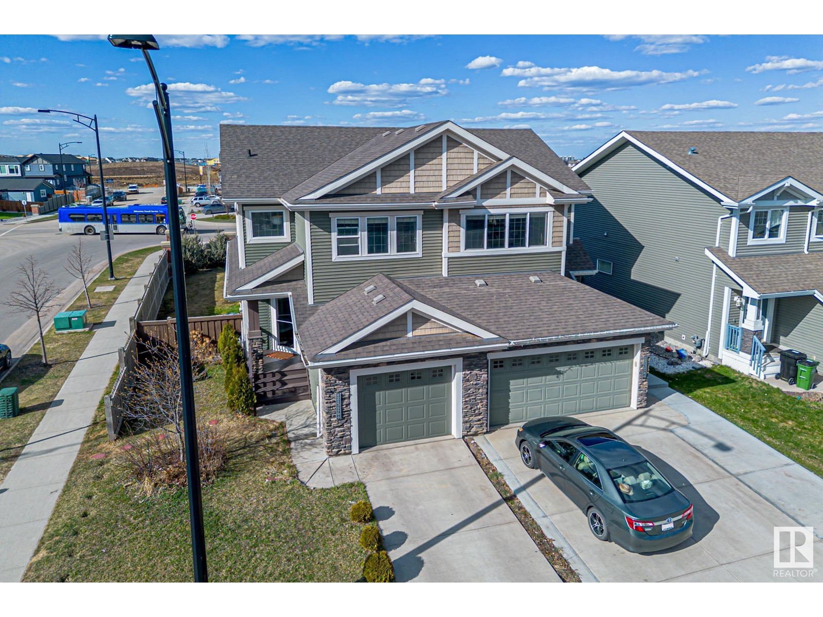 Property at 22326 82 AV NW NW image 2