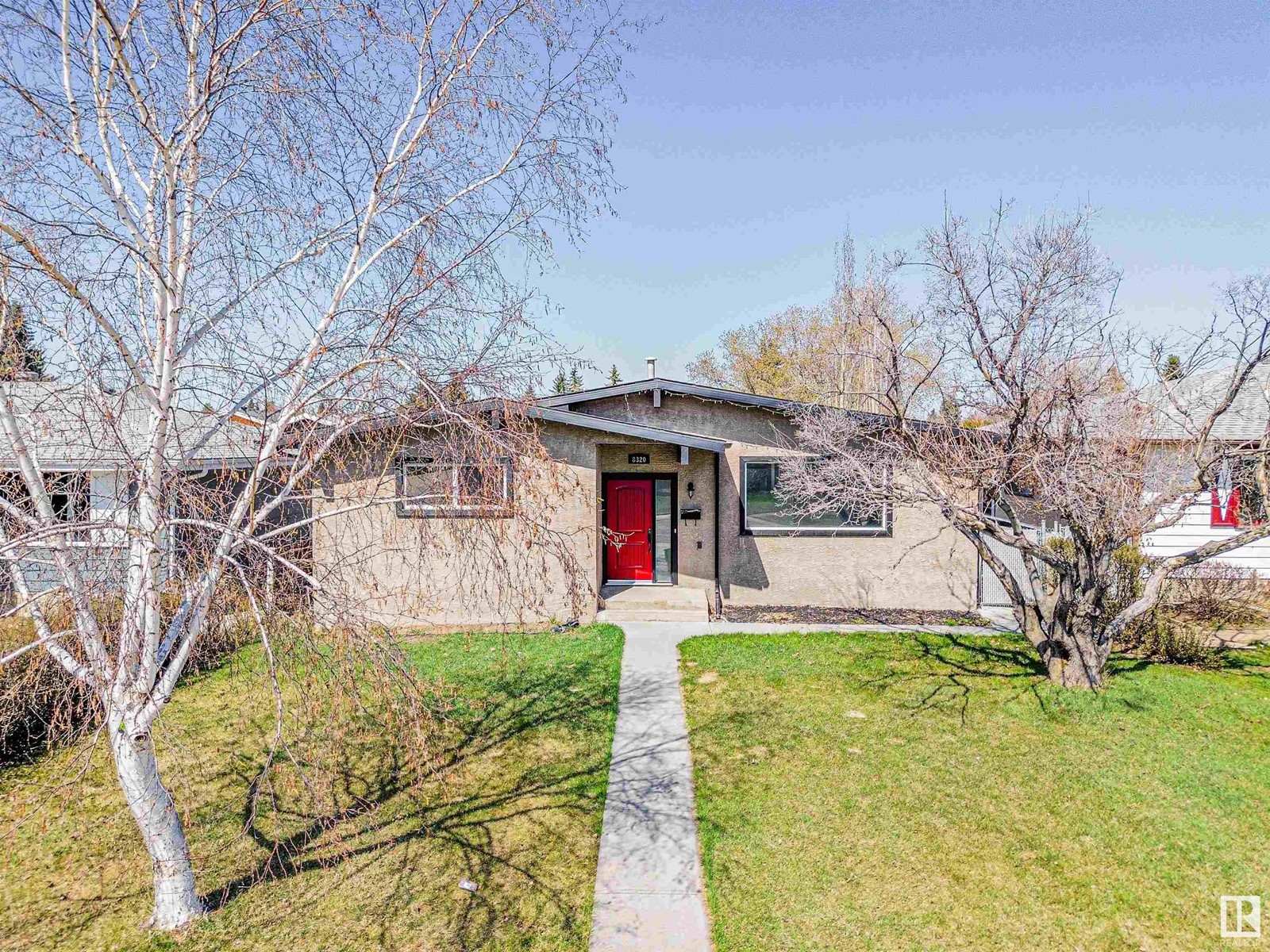 Property at 8320 138 AV NW NW image 1