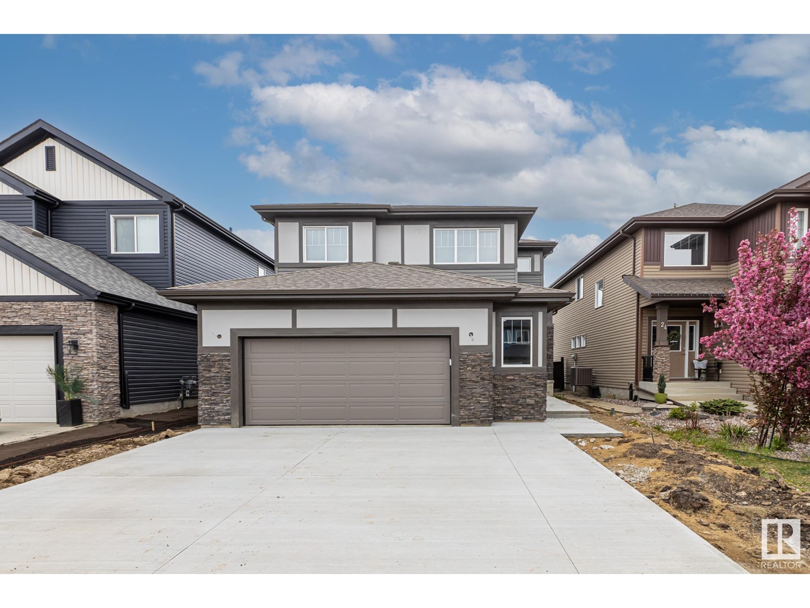 Property at 22 PRESCOTT BV image 3