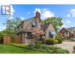450 MATTHEW BRADY, Windsor, Ontario