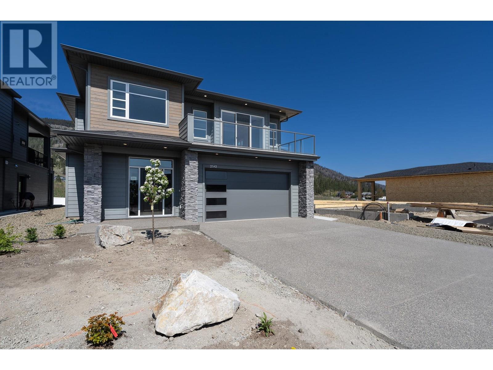 2542 Pinnacle Ridge Drive, West Kelowna, British Columbia