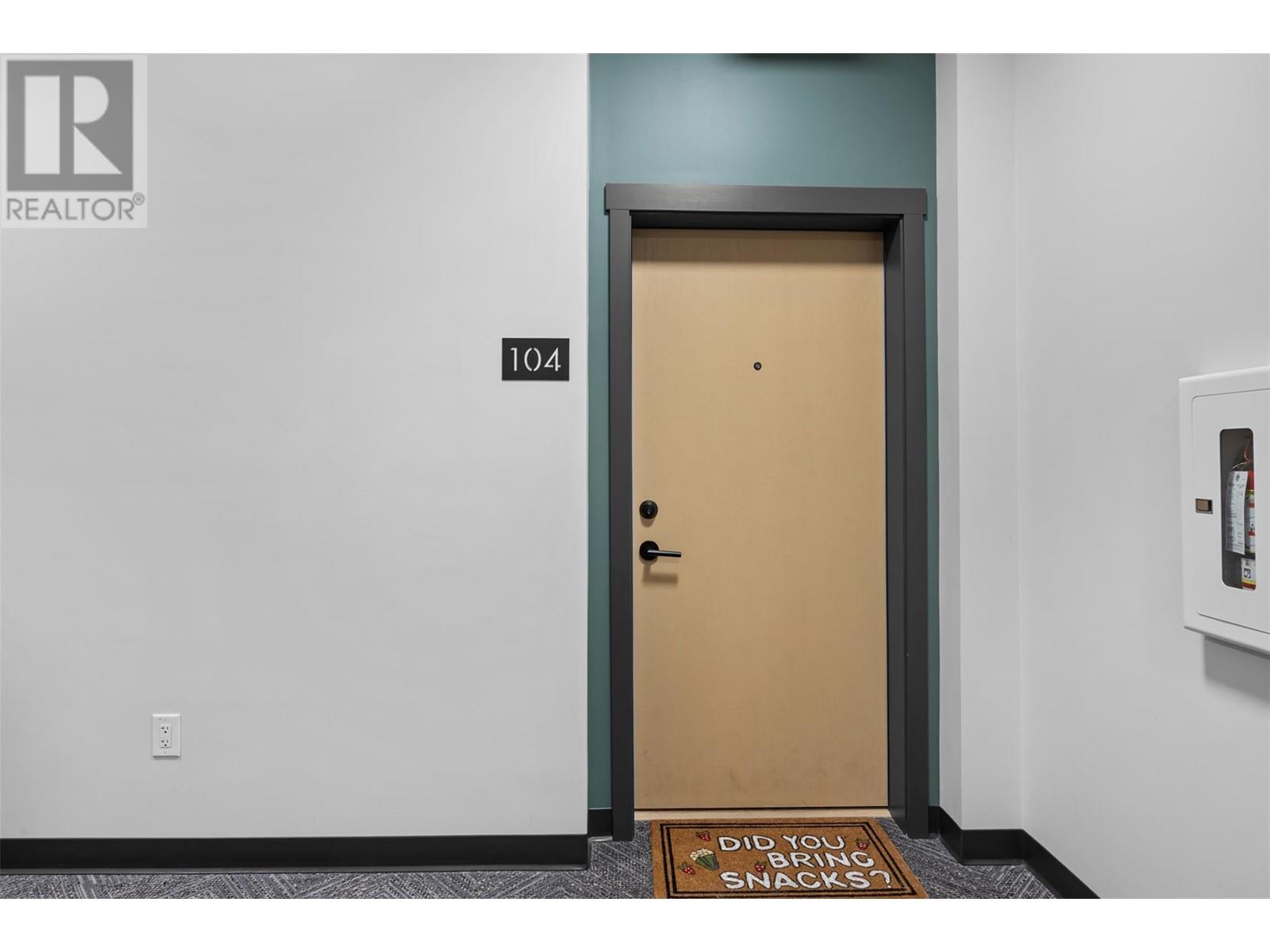 660 Cawston Avenue Unit# 104, Kelowna, British Columbia  V1Y 9M1 - Photo 2 - 10344872