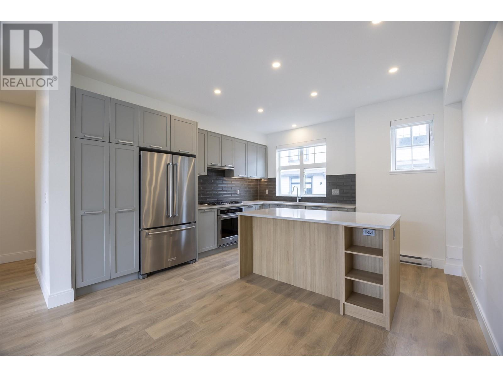 Property at 117 1310 MITCHELL STREET image 3