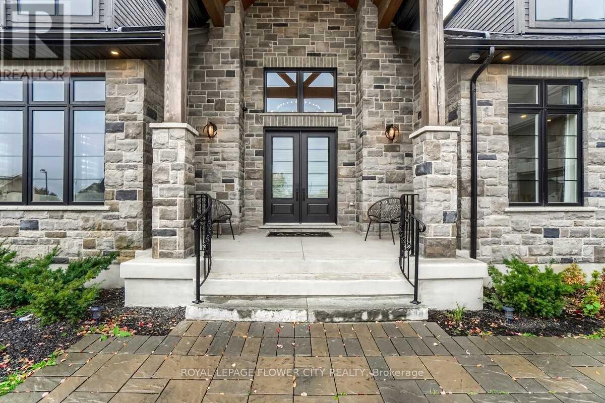 19 Whitcombe Way, Puslinch, Ontario  N0B 2C0 - Photo 4 - X12107992