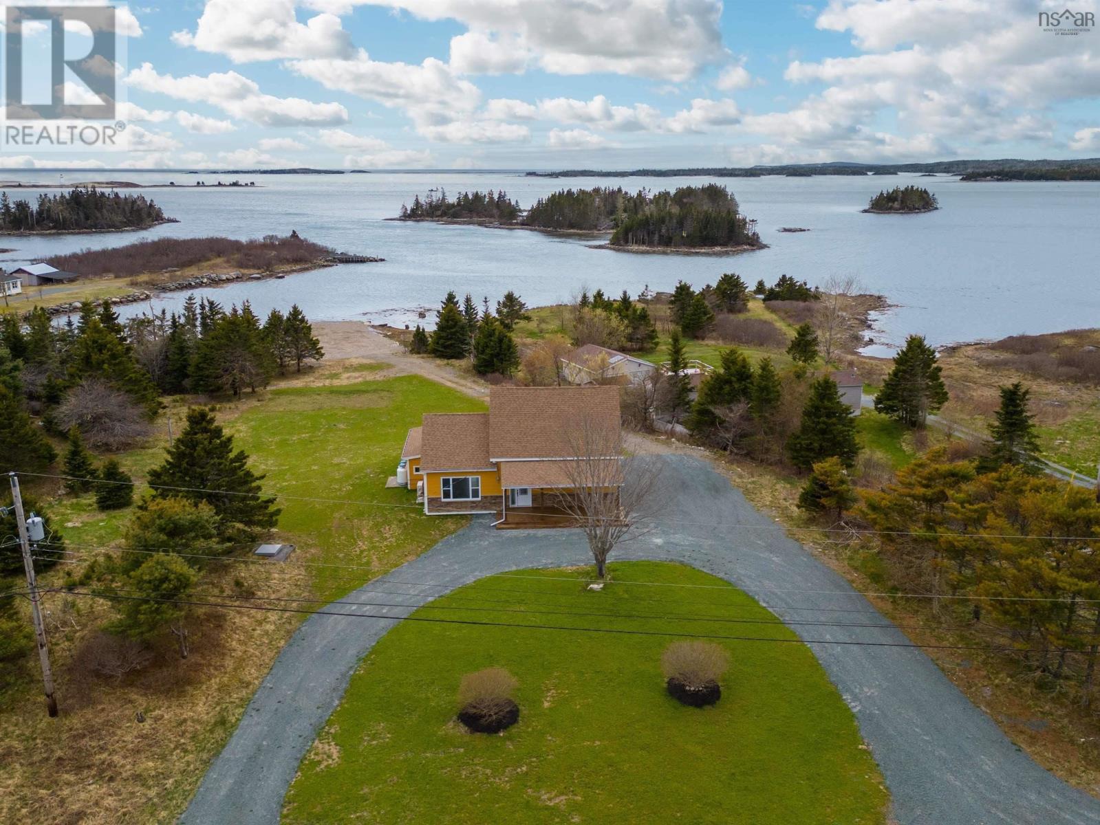 1900 Ostrea Lake, Ostrea Lake, Nova Scotia  B0J 2L0 - Photo 2 - 202507357