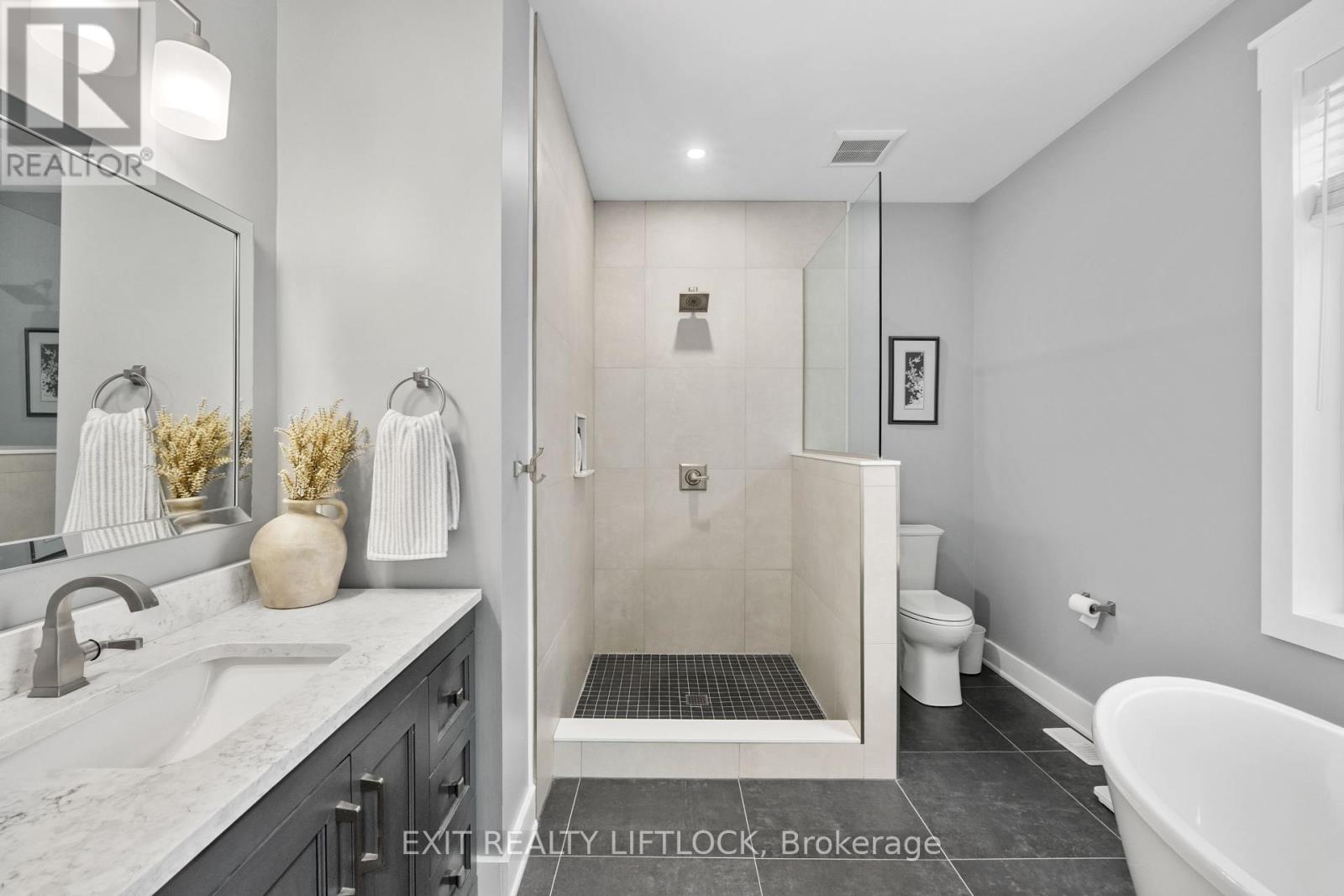 11 Rory Drive N, Selwyn, Ontario  K0L 2H0 - Photo 25 - X12108076