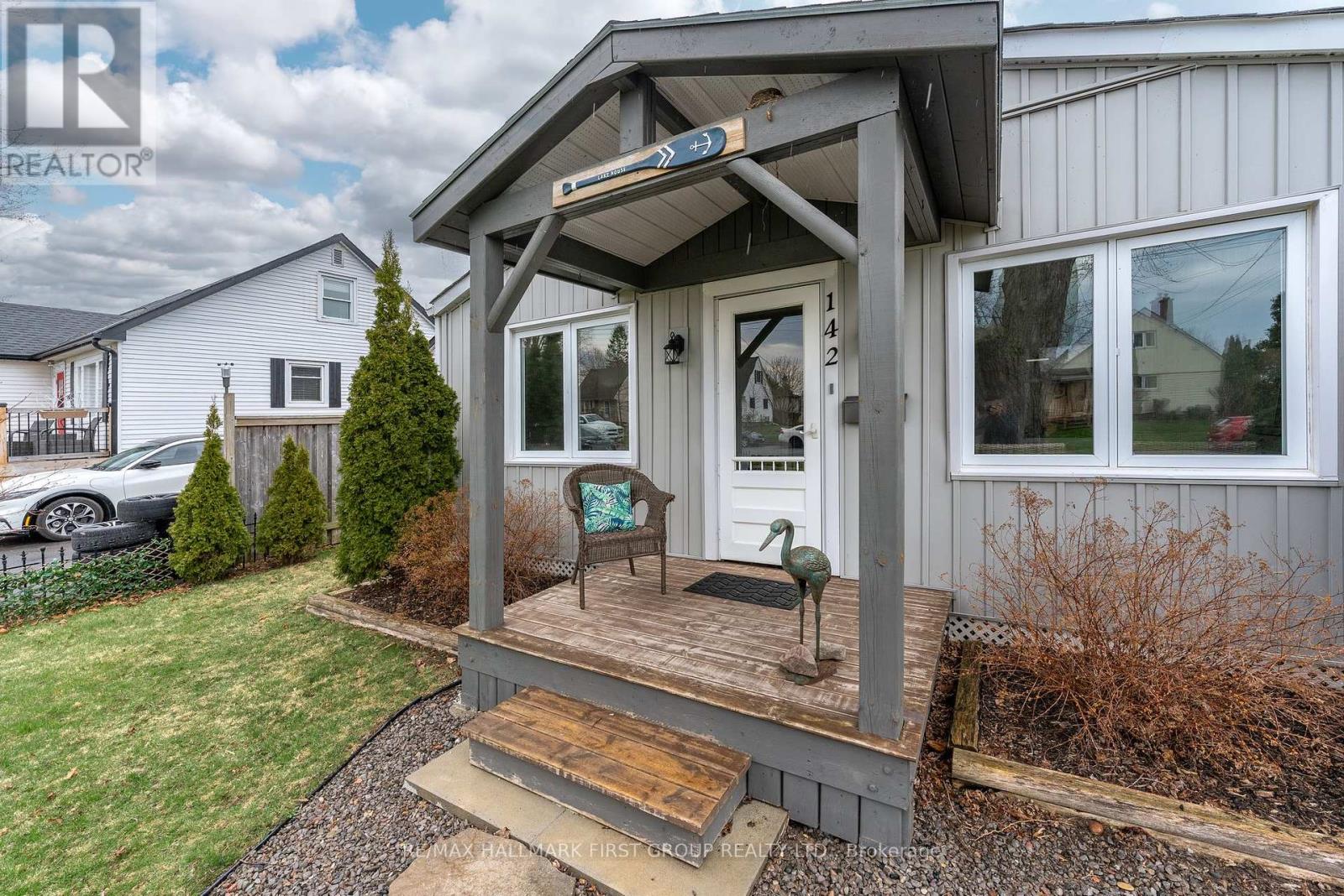 Property at 142 BURNHAM STREET image 3