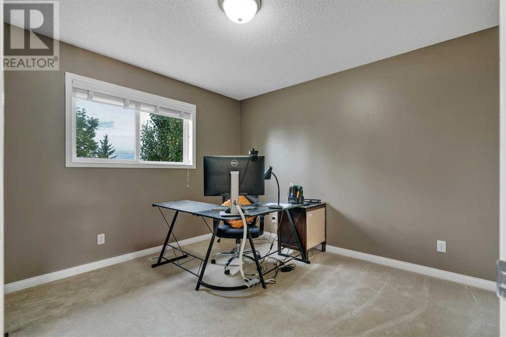 203 Evergreen Heights Sw, Calgary, Alberta  T2Y 3Y8 - Photo 26 - A2191456