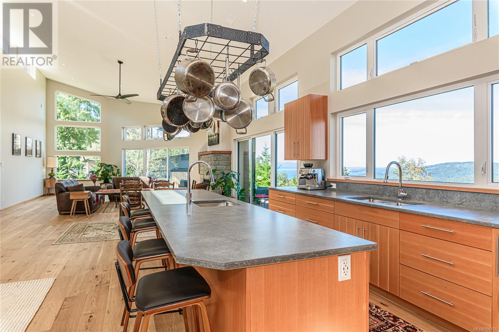 153 Southern Way, Salt Spring, British Columbia  V8K 2Y1 - Photo 10 - 996701
