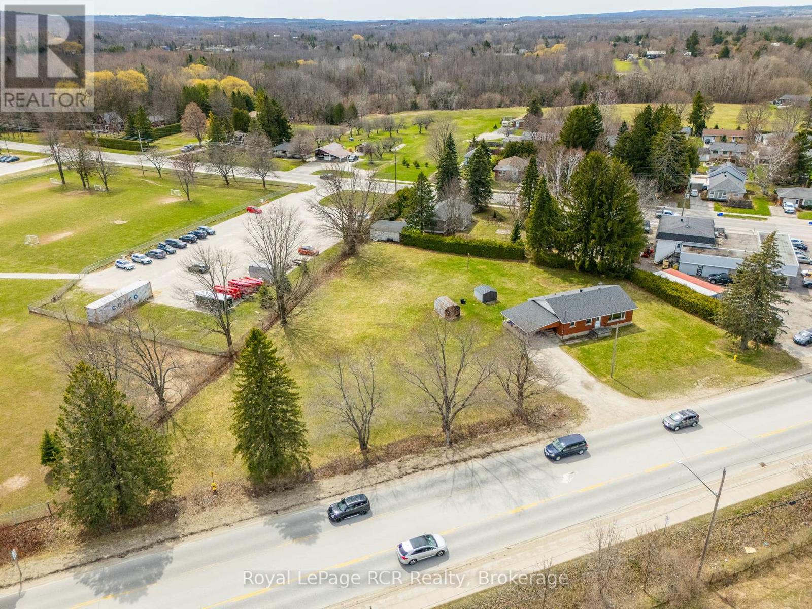 Property at 456 SYKES STREET S image 1