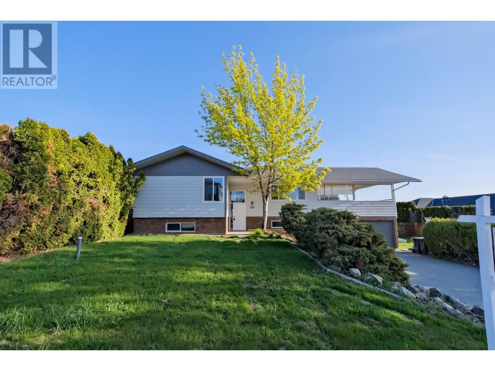 Property at 580 Kelview Road image 2