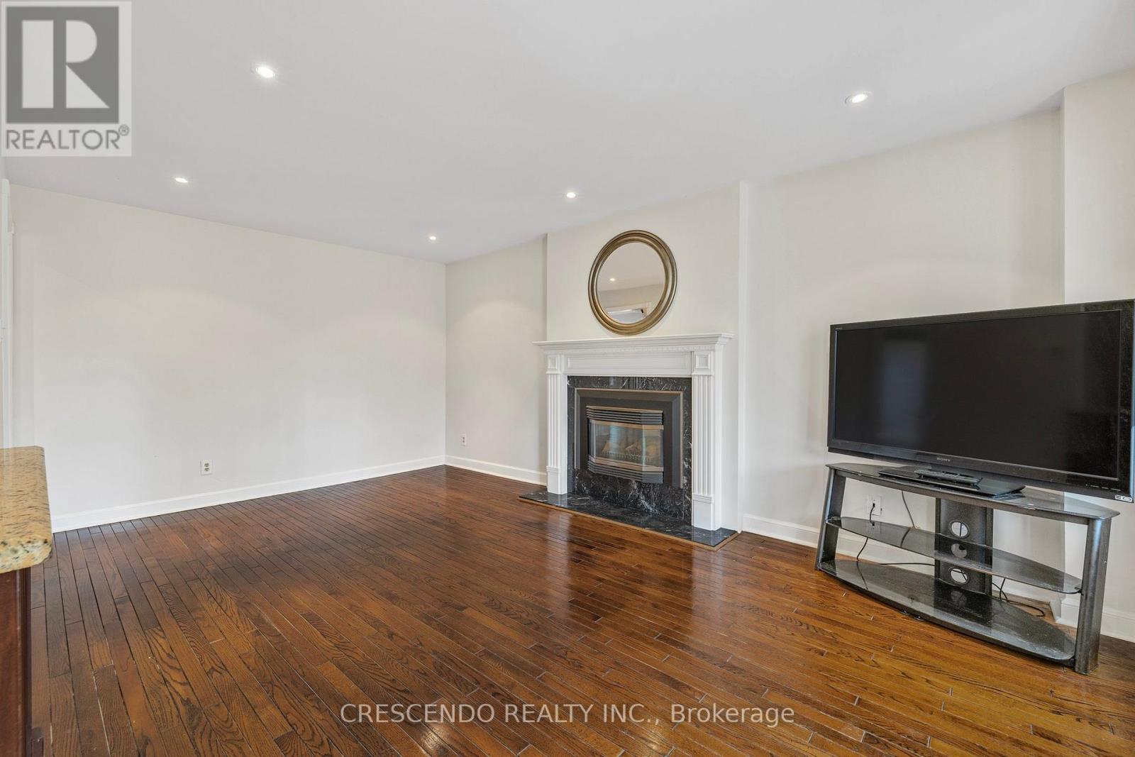 65 Fern Valley Crescent, Richmond Hill, Ontario  L4E 2J3 - Photo 10 - N12108131