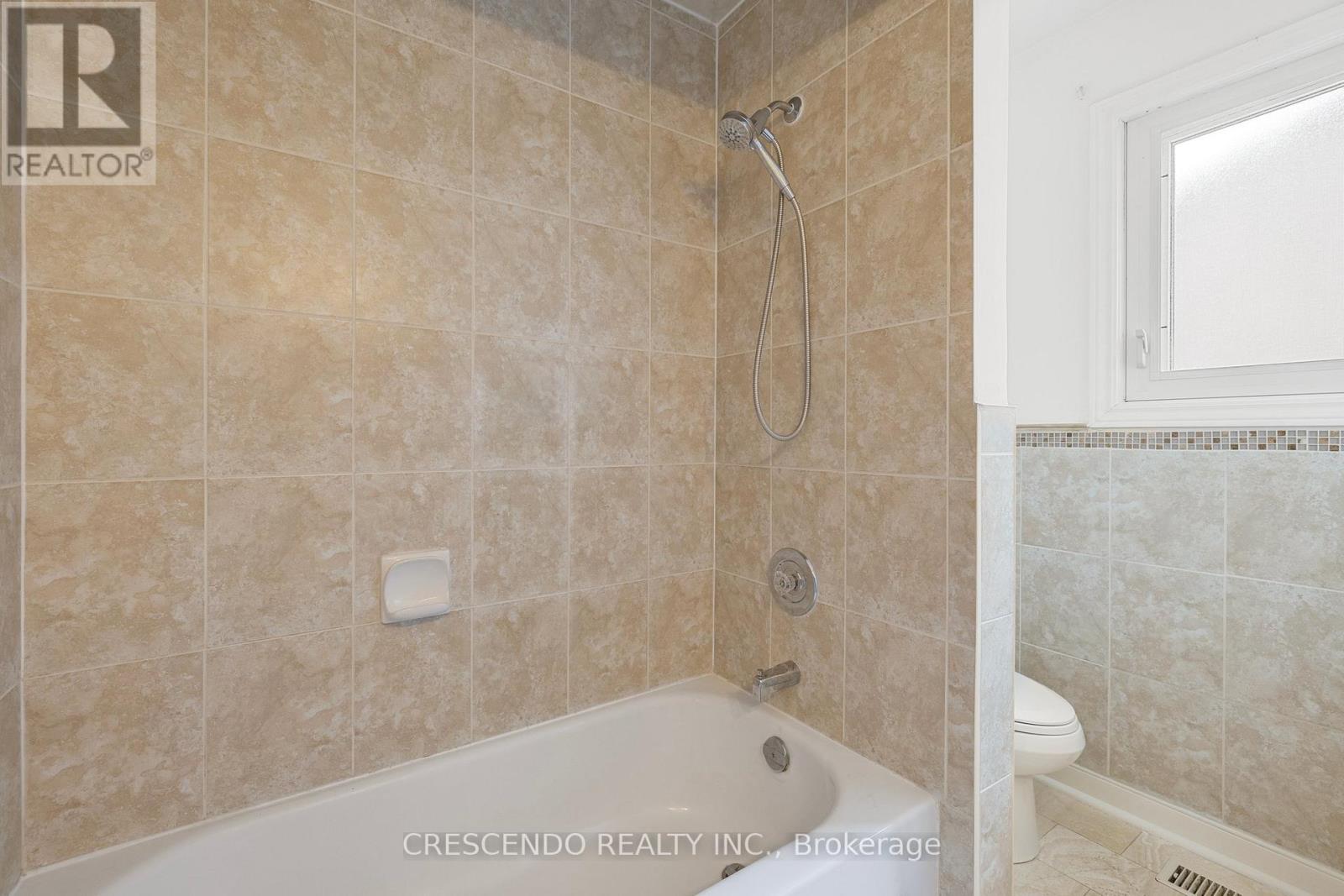 65 Fern Valley Crescent, Richmond Hill, Ontario  L4E 2J3 - Photo 37 - N12108131