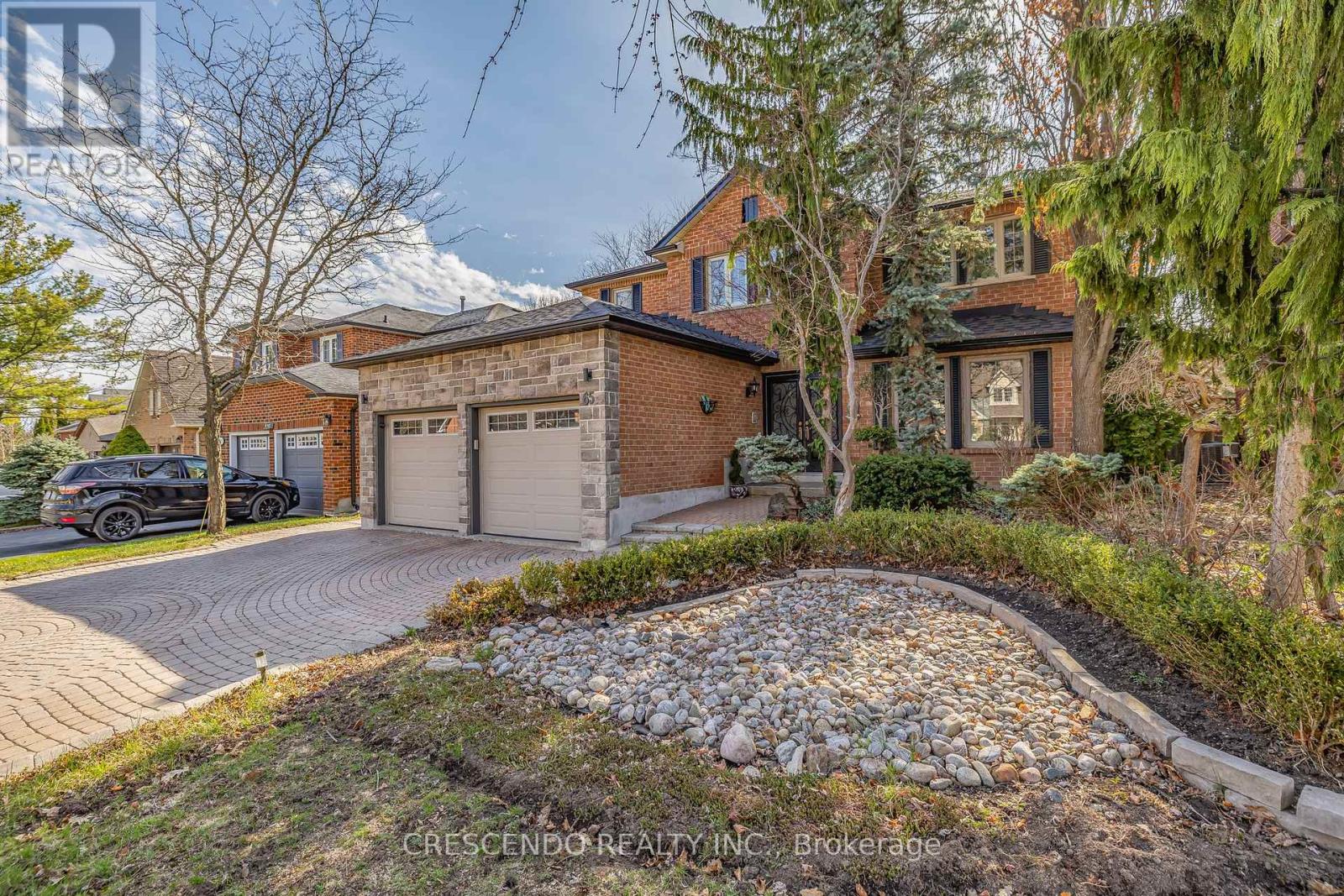 Property at 65 FERN VALLEY CRESCENT image 4