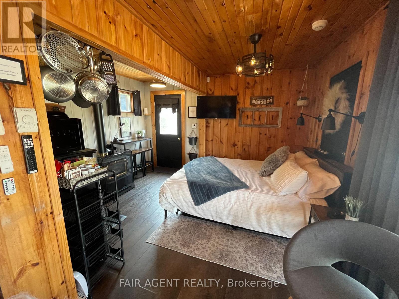 9 Stevens Road, Temagami, Ontario  P0H 2H0 - Photo 33 - X12091332