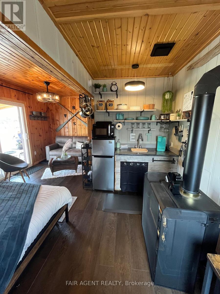 9 Stevens Road, Temagami, Ontario  P0H 2H0 - Photo 34 - X12091332