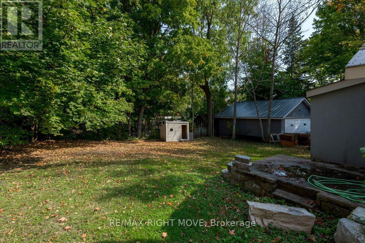 218 West Street N, Orillia, Ontario  L3V 5C8 - Photo 26 - S12108193