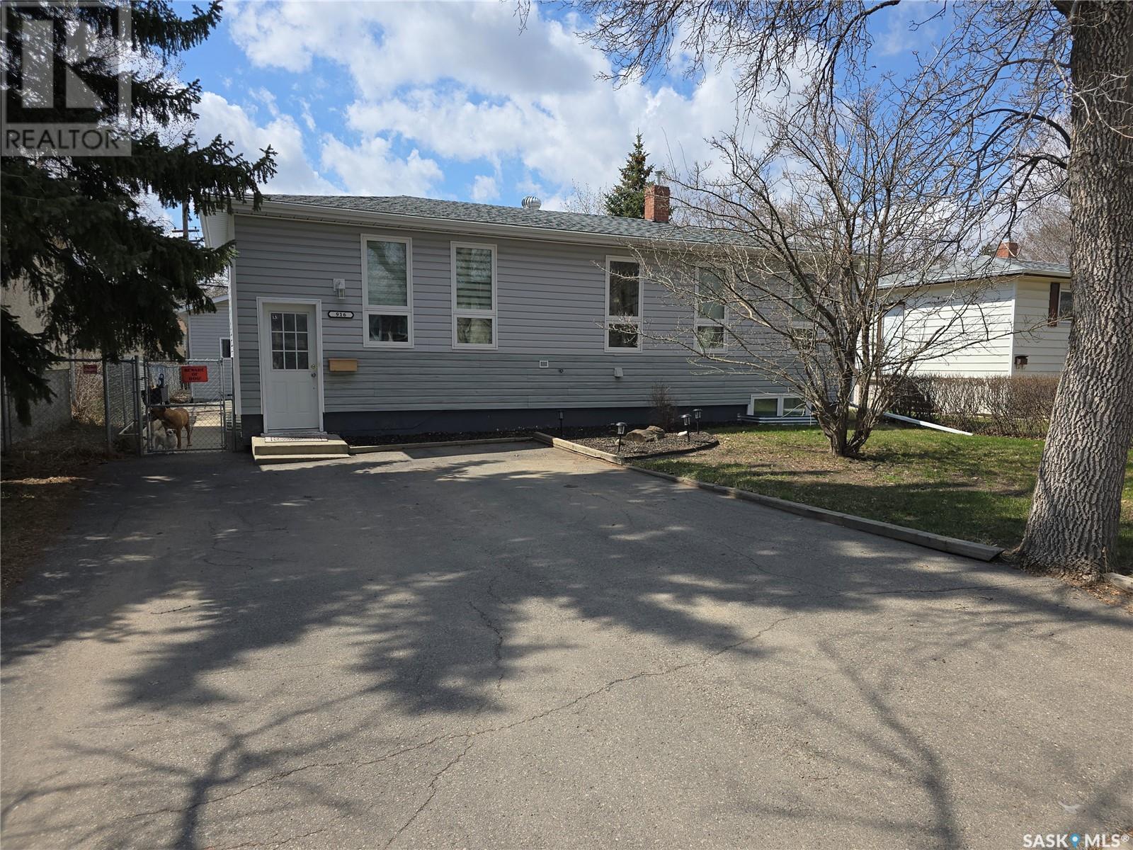 Property at 916 Forget STREET image 1