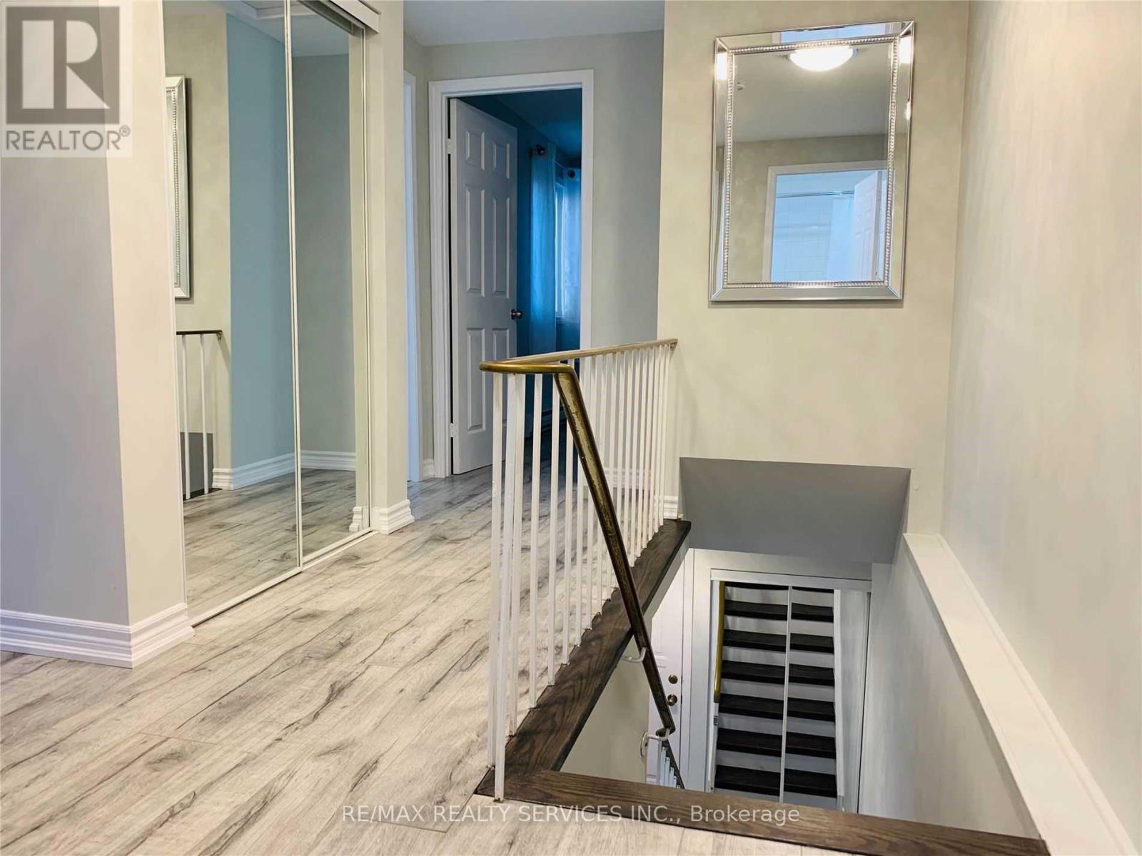 Upper - 9 Holmstead Court, Brampton, Ontario  L6S 1R9 - Photo 14 - W12108122