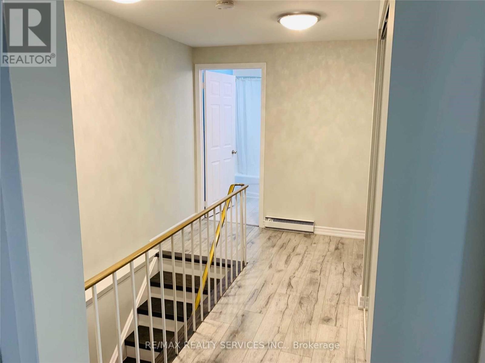Upper - 9 Holmstead Court, Brampton, Ontario  L6S 1R9 - Photo 15 - W12108122