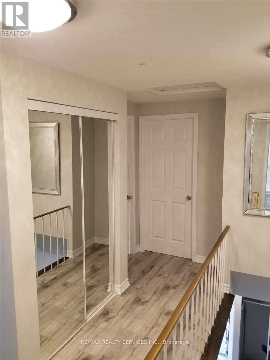 Upper - 9 Holmstead Court, Brampton, Ontario  L6S 1R9 - Photo 16 - W12108122