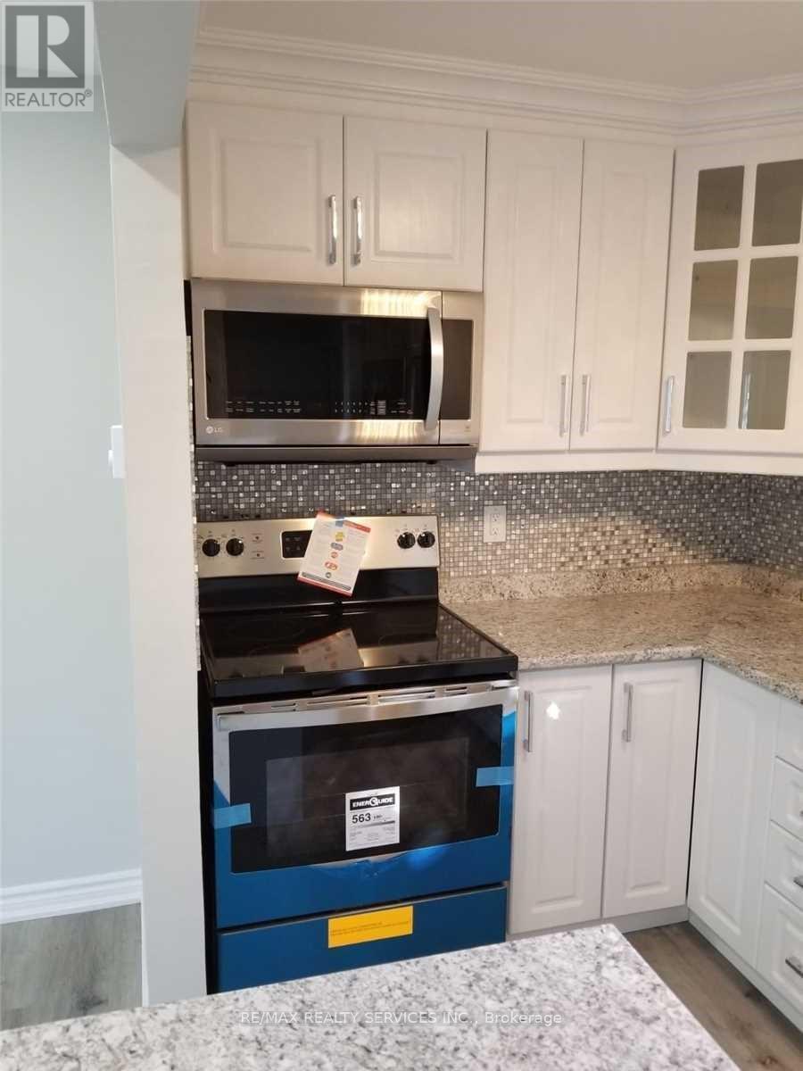 Upper - 9 Holmstead Court, Brampton, Ontario  L6S 1R9 - Photo 7 - W12108122