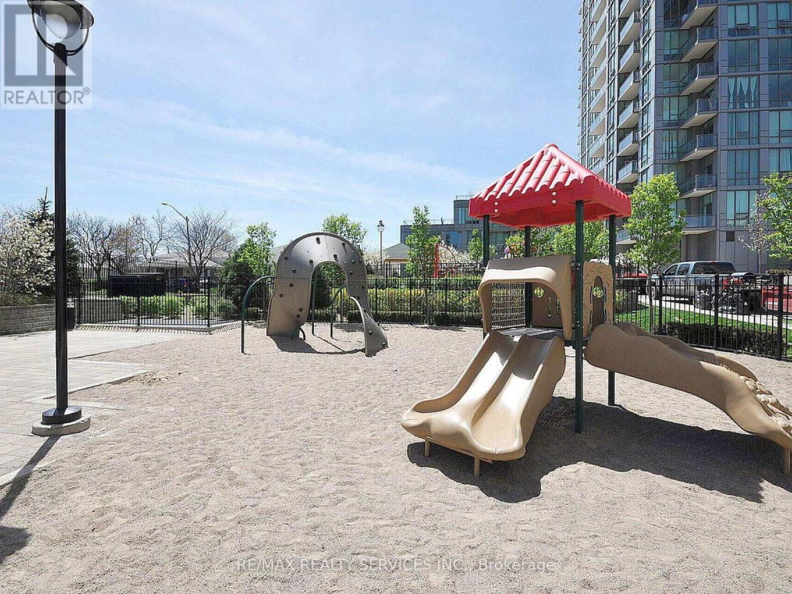 2009 - 3515 Kariya Drive, Mississauga, Ontario  L5B 0C1 - Photo 42 - W12108162