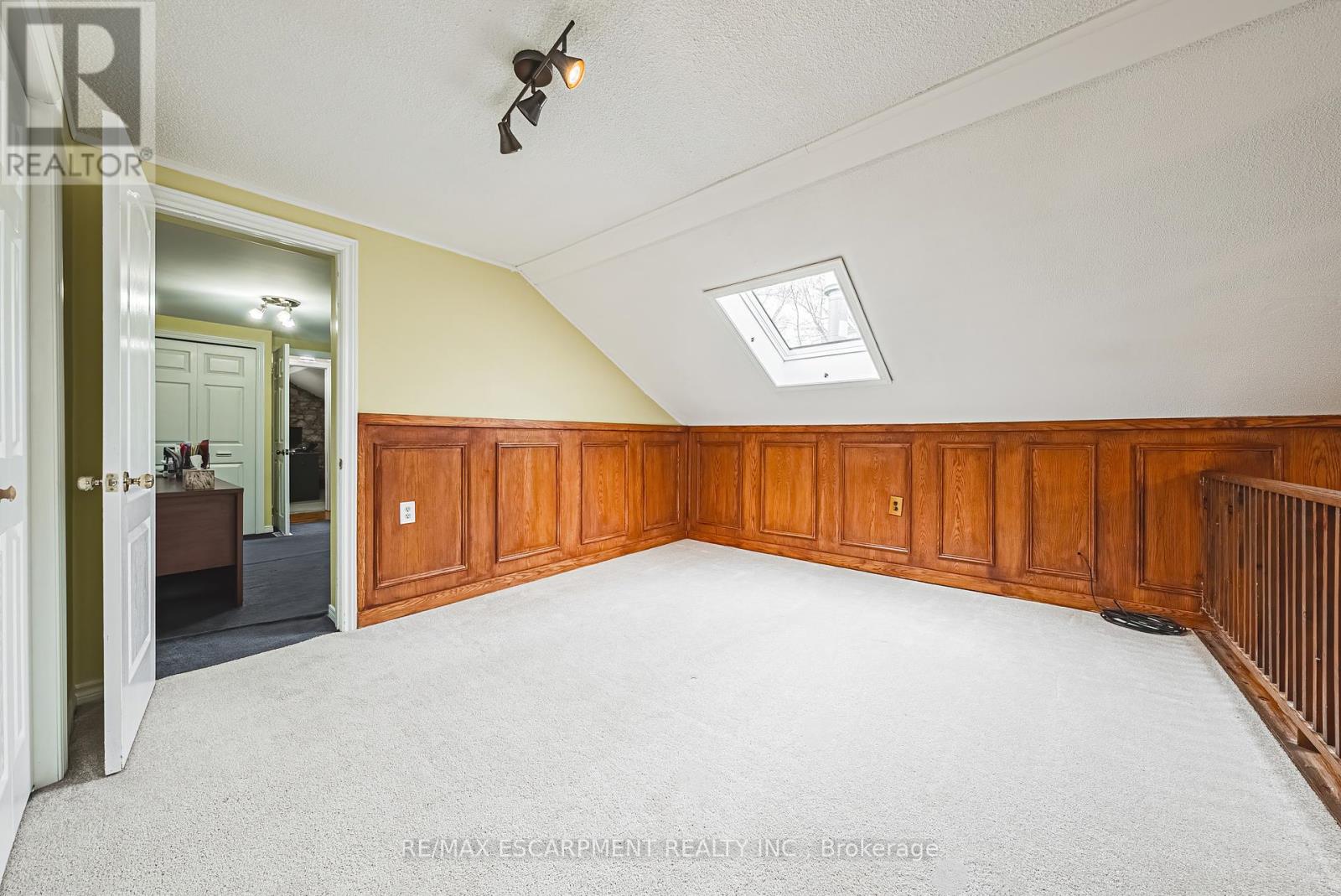 110 Freelton Road, Hamilton, Ontario  L8B 0Z3 - Photo 21 - X12108206