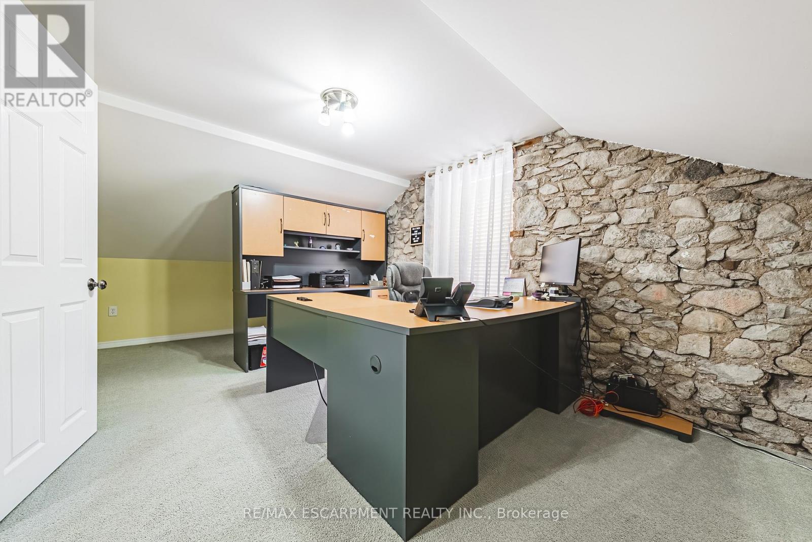 110 Freelton Road, Hamilton, Ontario  L8B 0Z3 - Photo 24 - X12108206