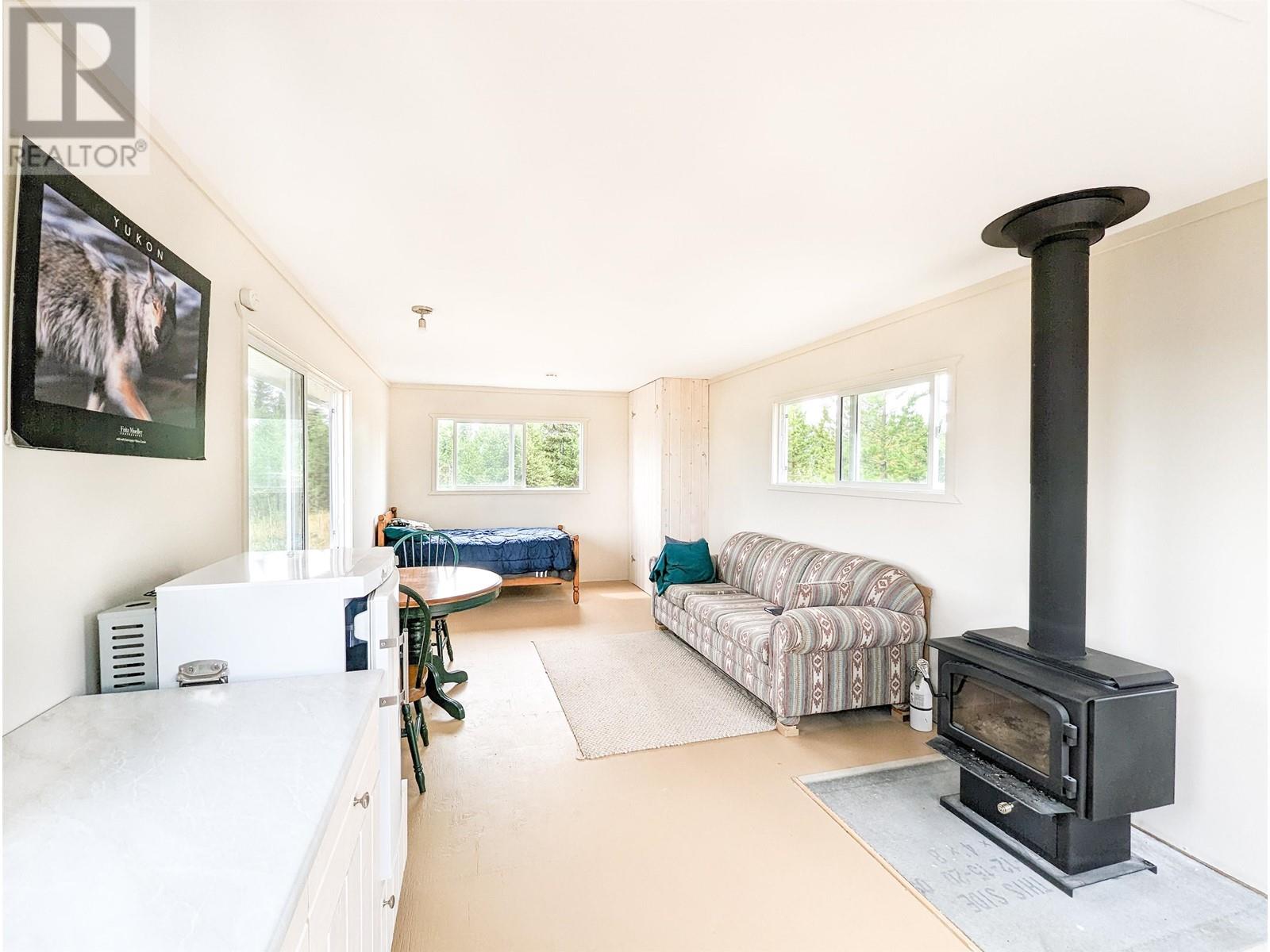 7872 Brown Road, Bridge Lake, British Columbia  V0K 1E0 - Photo 10 - R2994889