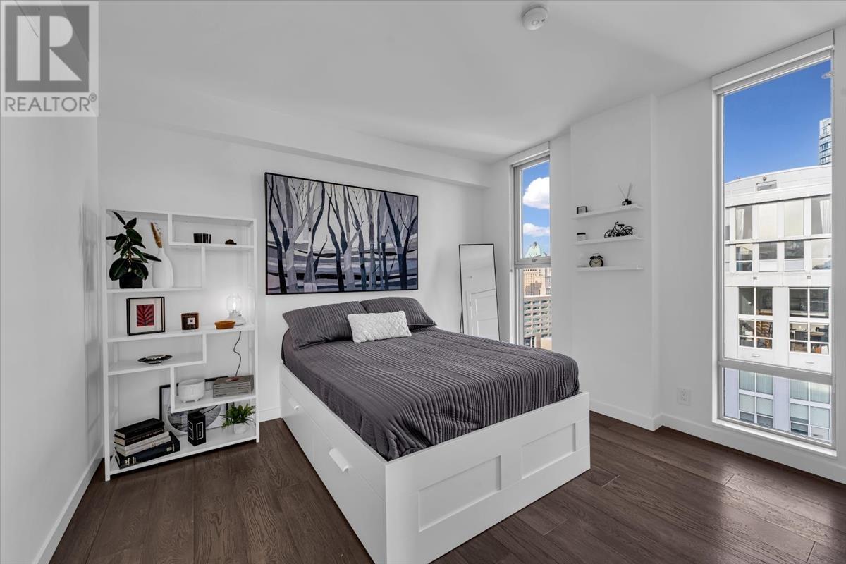 Listing Picture 13 of 32 : 2502 999 SEYMOUR STREET, Vancouver / 溫哥華 - 魯藝地產 Yvonne Lu Group - MLS Medallion Club Member