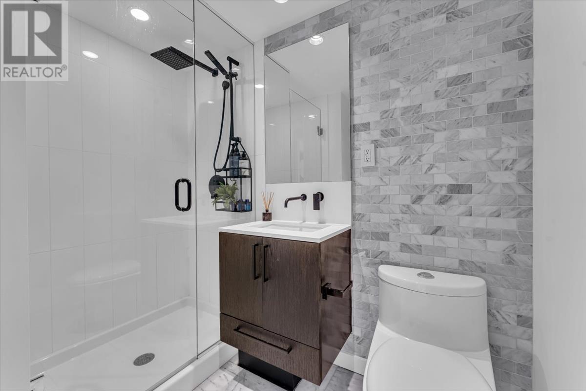 Listing Picture 18 of 32 : 2502 999 SEYMOUR STREET, Vancouver / 溫哥華 - 魯藝地產 Yvonne Lu Group - MLS Medallion Club Member