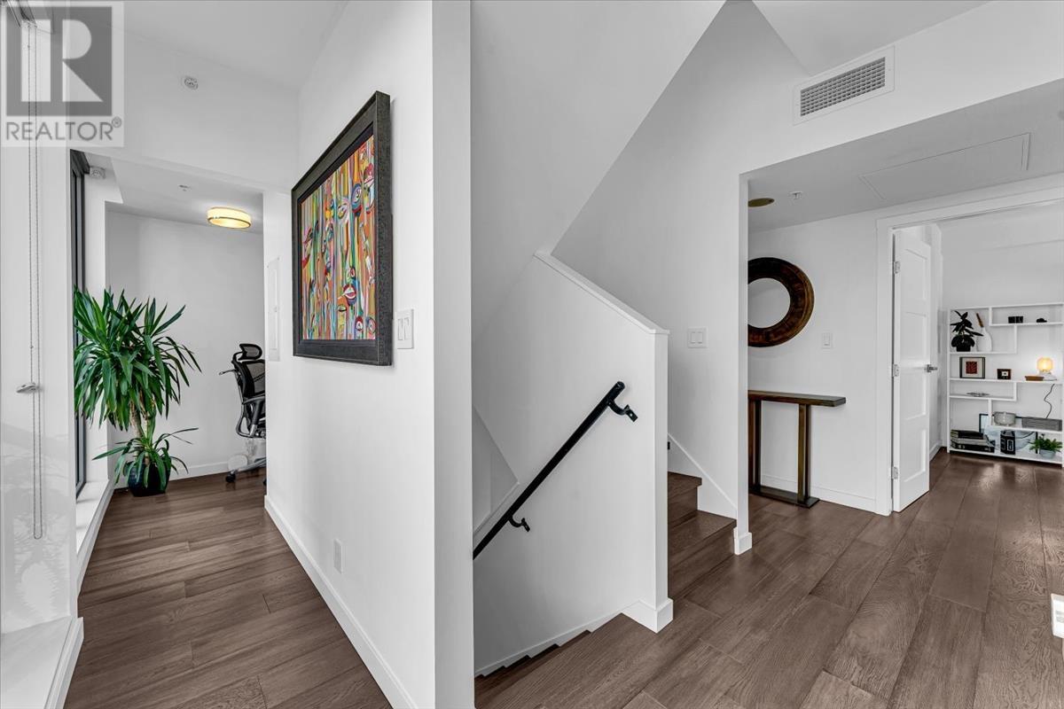 Listing Picture 12 of 32 : 2502 999 SEYMOUR STREET, Vancouver / 溫哥華 - 魯藝地產 Yvonne Lu Group - MLS Medallion Club Member