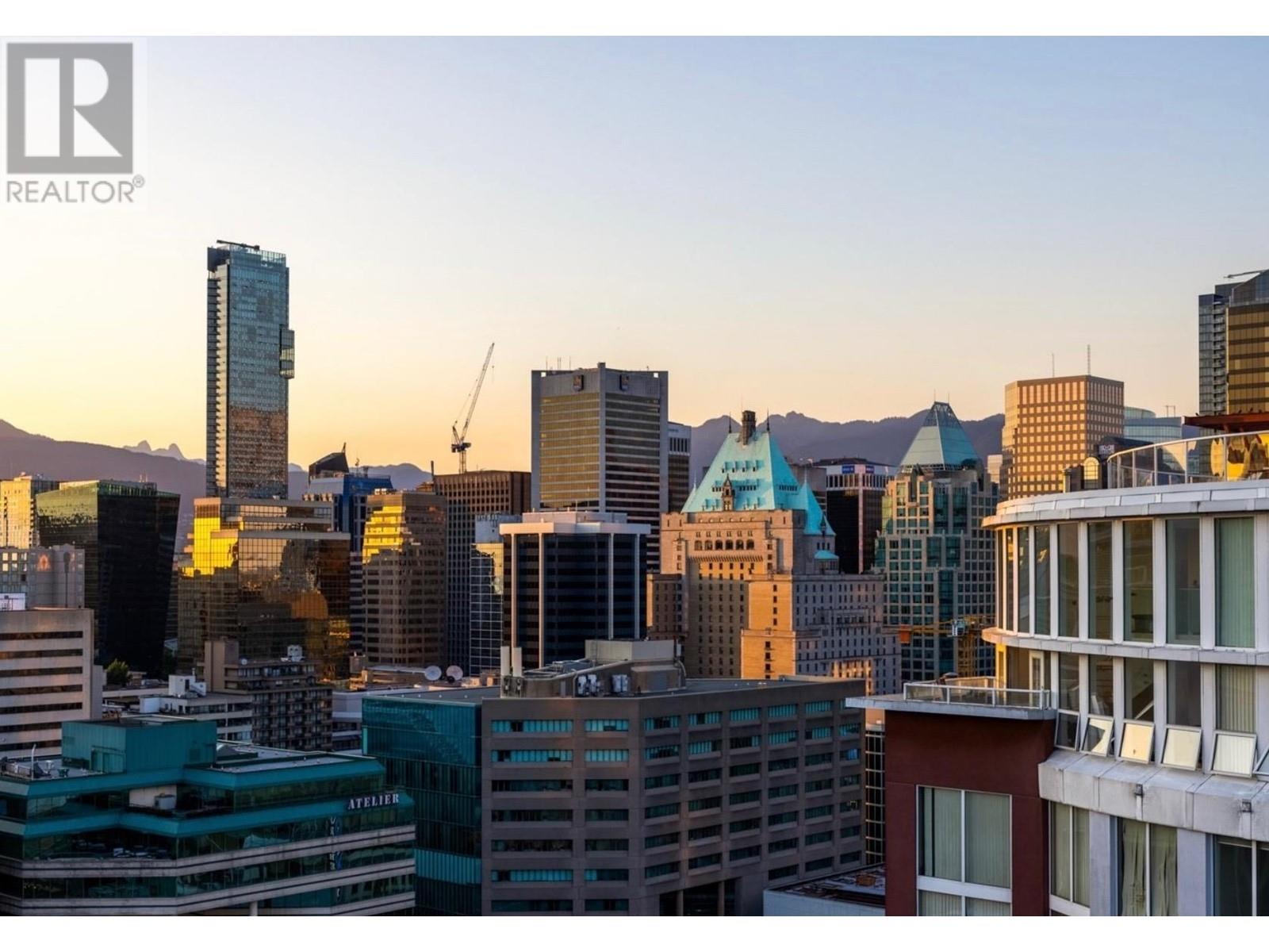 Listing Picture 24 of 32 : 2502 999 SEYMOUR STREET, Vancouver / 溫哥華 - 魯藝地產 Yvonne Lu Group - MLS Medallion Club Member