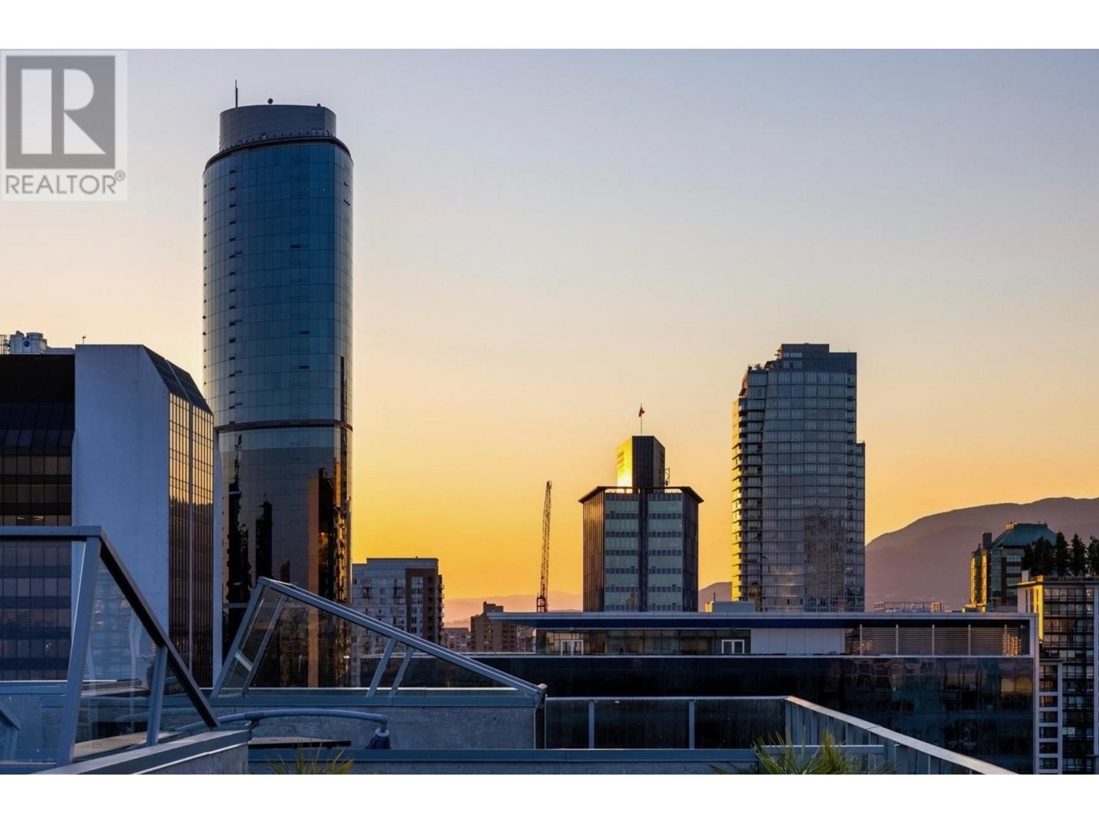 Listing Picture 25 of 32 : 2502 999 SEYMOUR STREET, Vancouver / 溫哥華 - 魯藝地產 Yvonne Lu Group - MLS Medallion Club Member