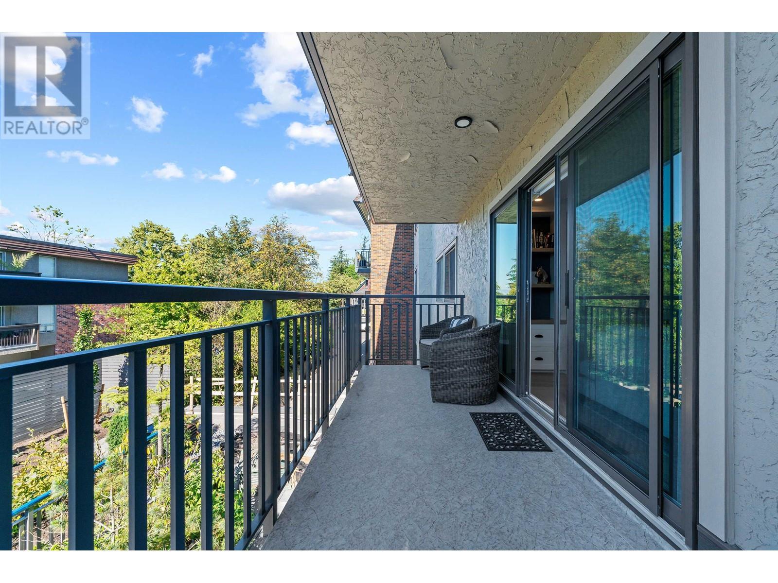 215 2121 W 6th Avenue, Vancouver, British Columbia  V6K 1V5 - Photo 10 - R2990210