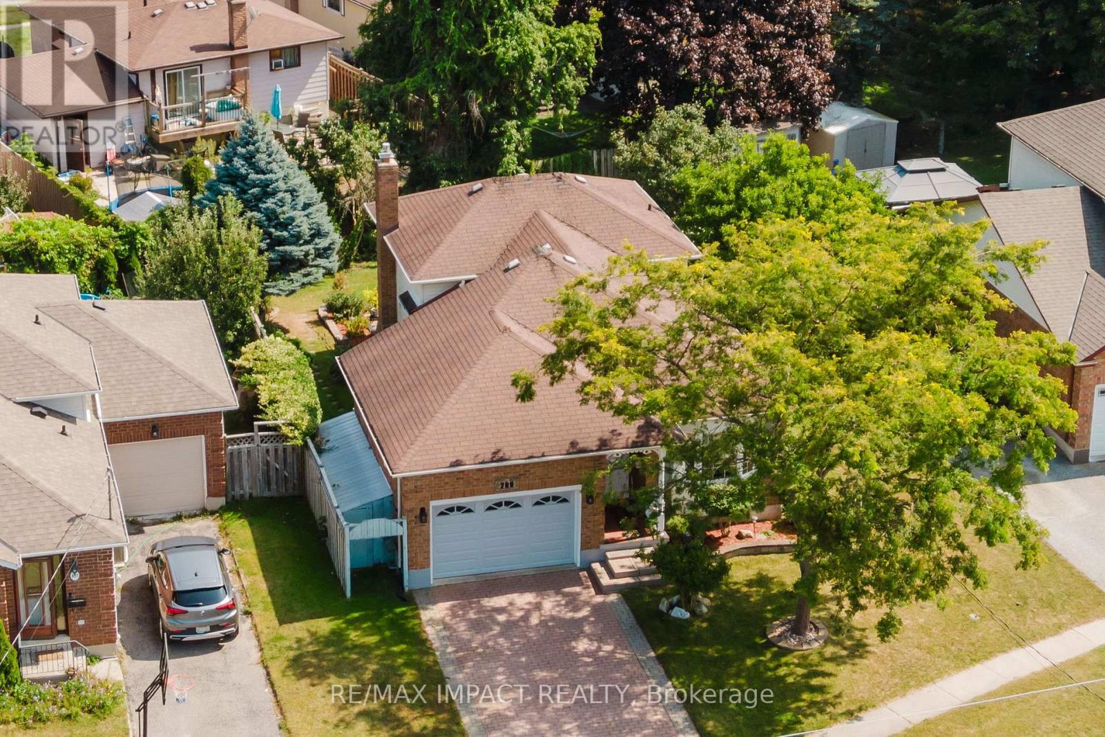 Property at 799 DAINTRY CRESCENT image 4