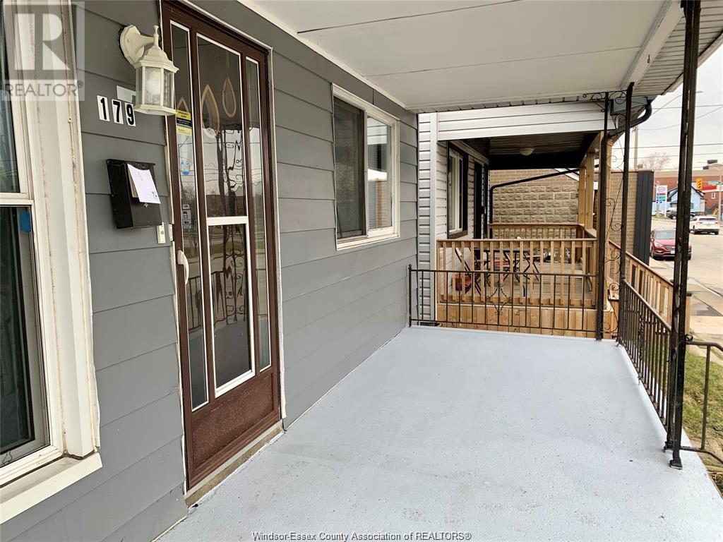 Property at 179 ERIE STREET East image 3