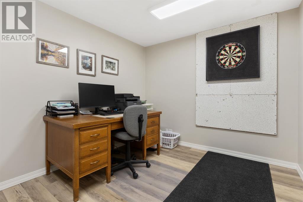 6117 Enevold Drive, Camrose, Alberta  T4V 3J7 - Photo 27 - A2215120