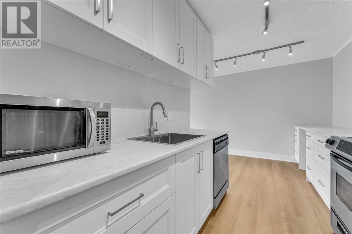 214 251 W 4th Street, North Vancouver, British Columbia  V7M 1H8 - Photo 6 - R2986288