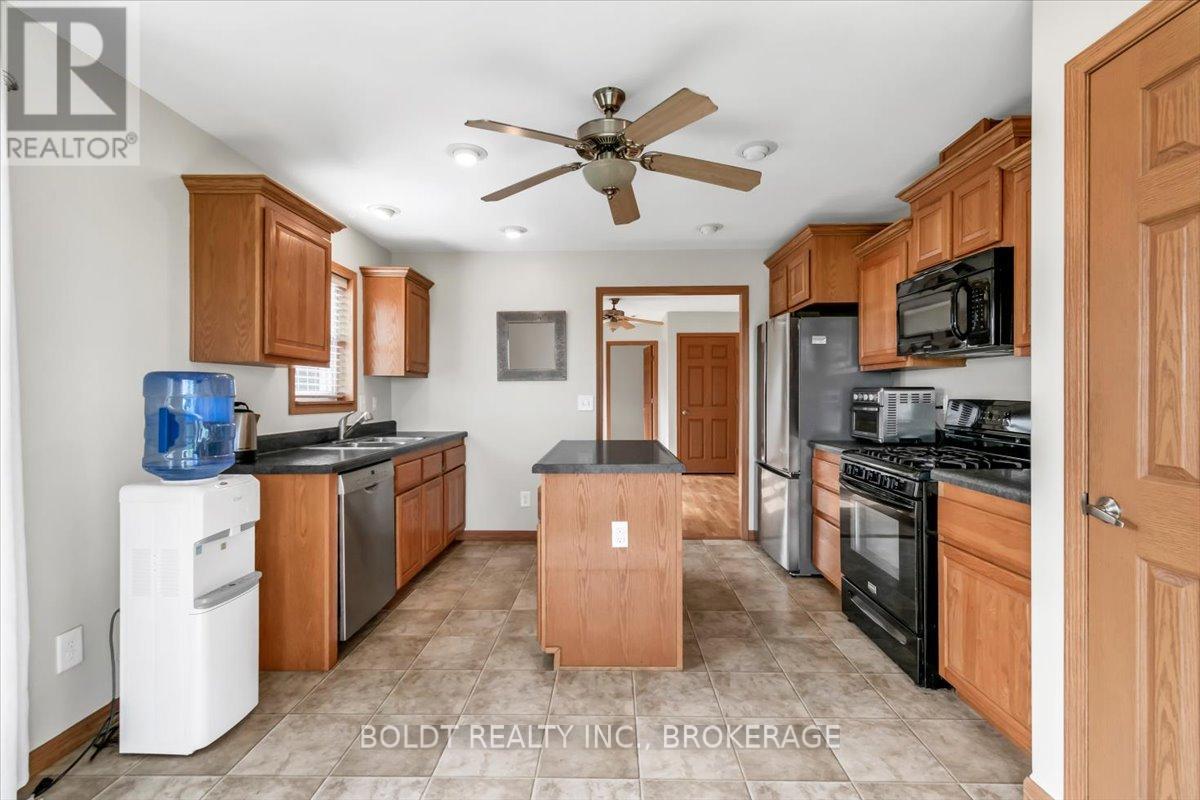 659 Port Maitland Road, Haldimand, Ontario  N1A 2W6 - Photo 29 - X12108241
