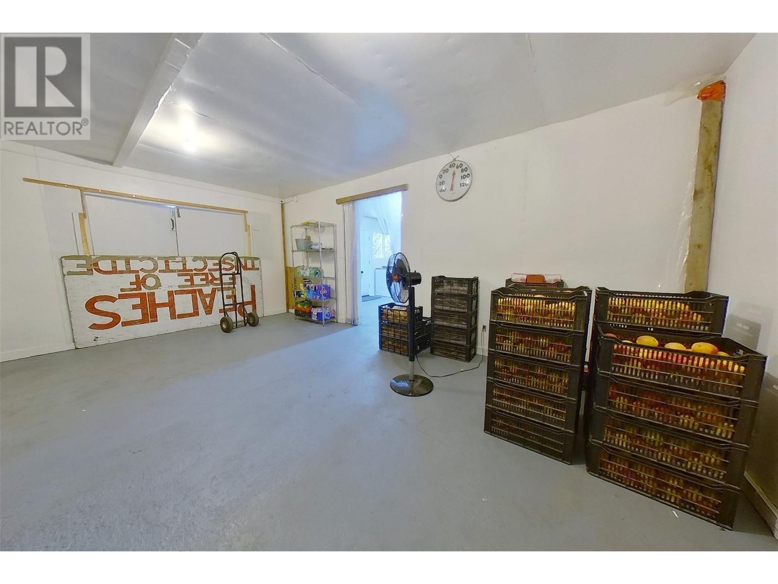 2813 3 Highway, Creston, British Columbia  V0B 1G1 - Photo 24 - 10337648