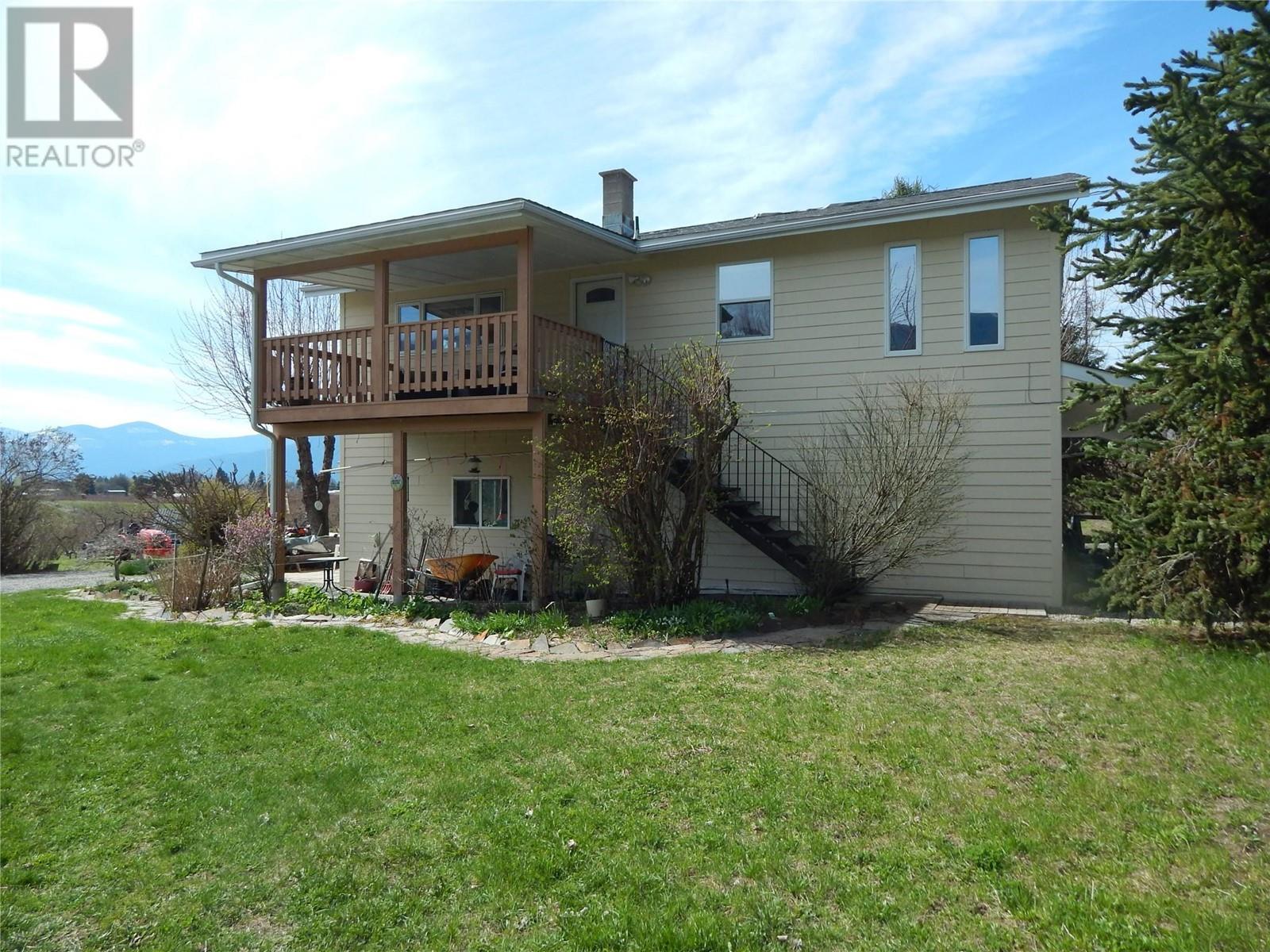 2813 3 Highway, Creston, British Columbia  V0B 1G1 - Photo 2 - 10337648