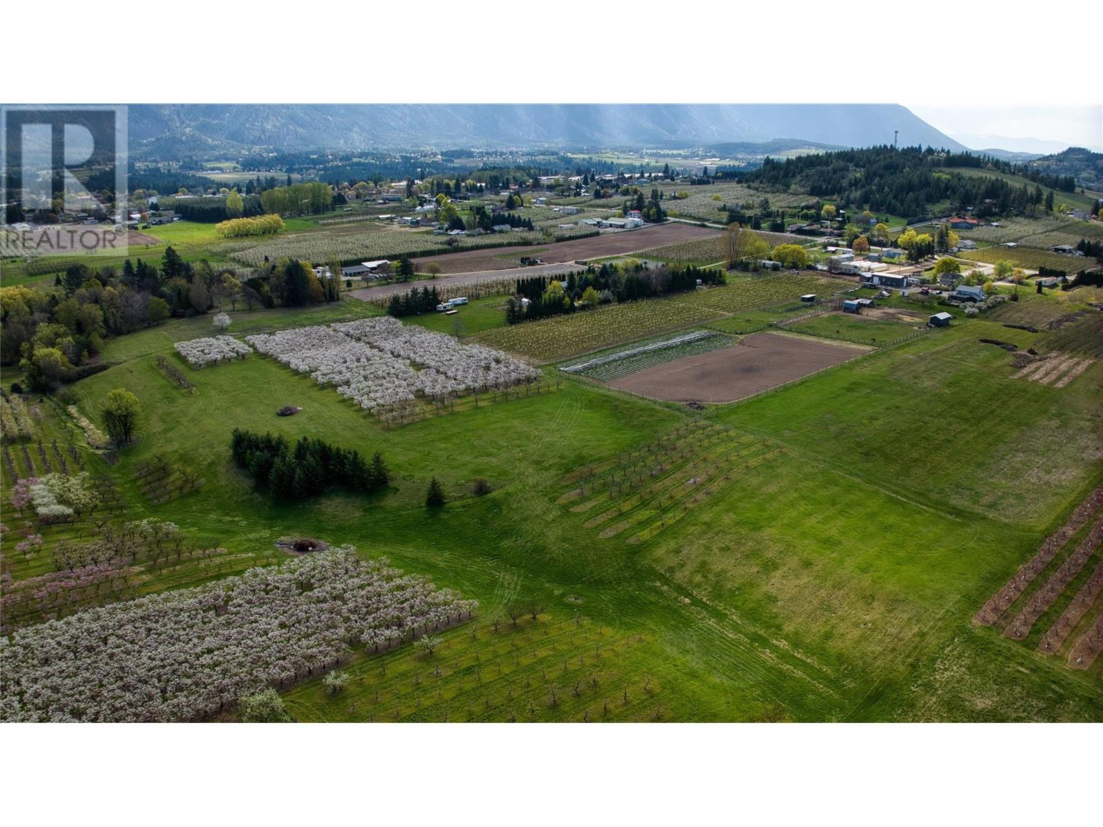 2813 3 Highway, Creston, British Columbia  V0B 1G1 - Photo 49 - 10337648