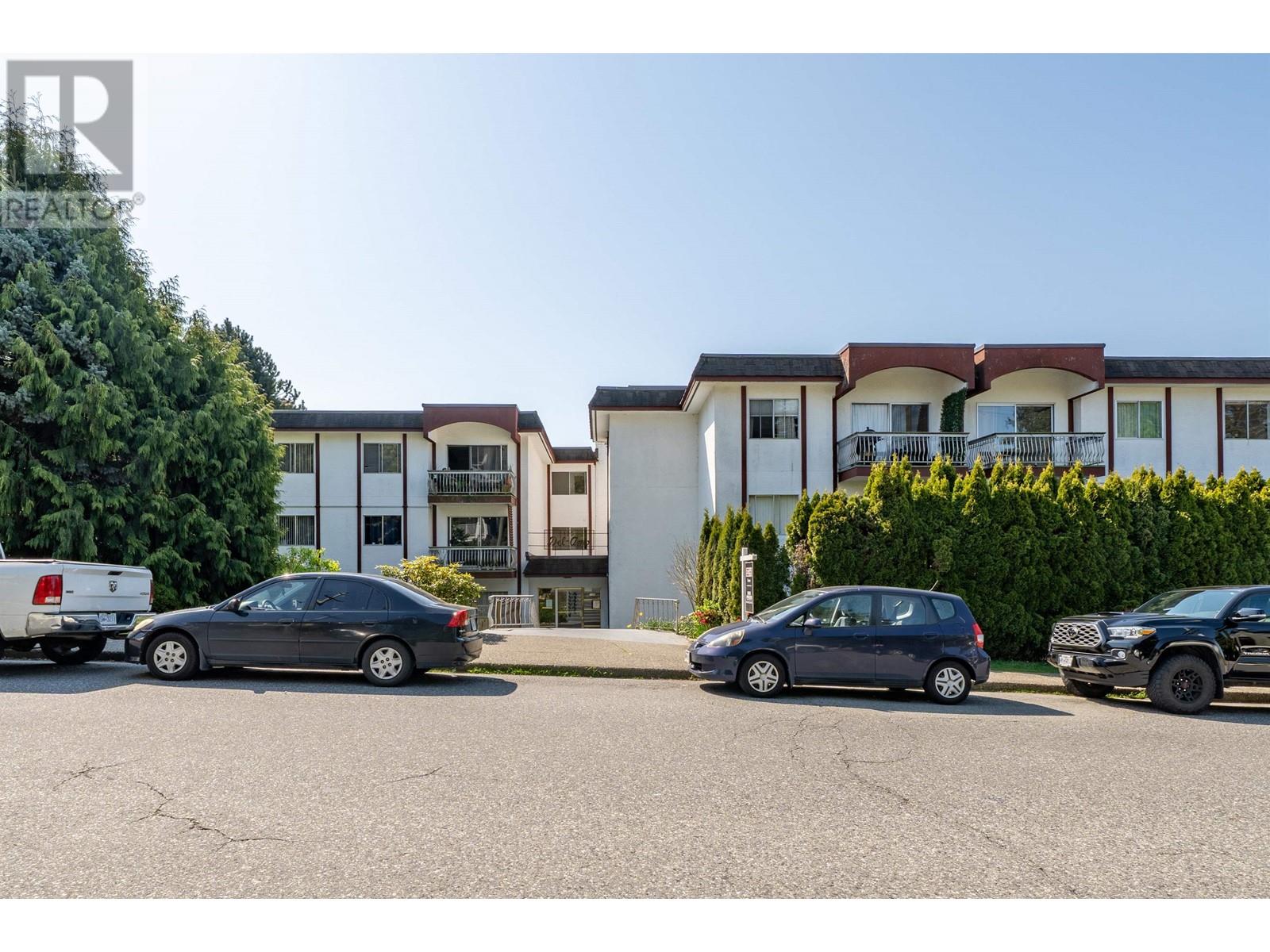 113 135 W 21ST STREET, north vancouver, British Columbia
