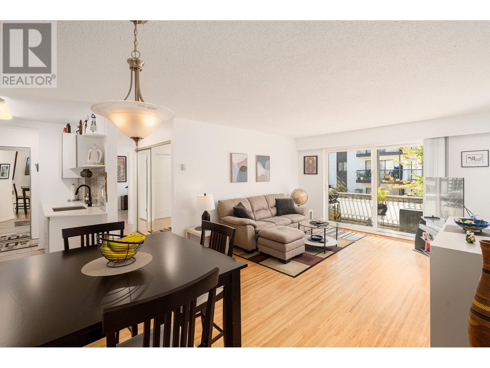 113 135 W 21st Street, North Vancouver, British Columbia  V7M 1Z2 - Photo 4 - R2994880