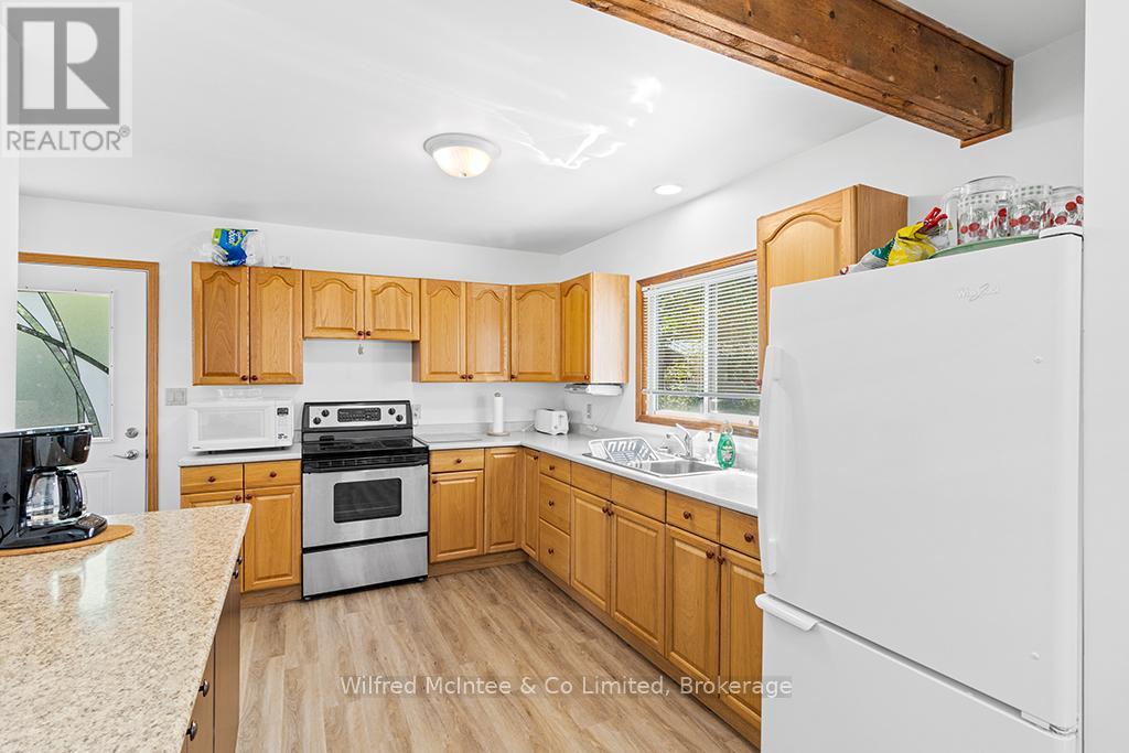 639 Bruce Road 13, Native Leased Lands, Ontario  N0H 2L0 - Photo 27 - X12108233