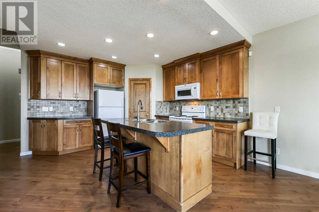 36 New Brighton Landing Se, Calgary, Alberta  T2Z 0S5 - Photo 8 - A2212805