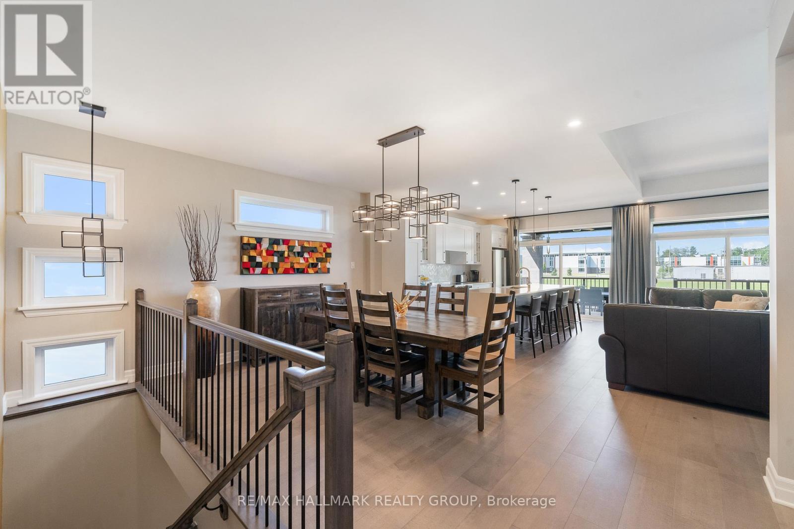614 Gendarme Circle, Ottawa, Ontario  K1W 0R1 - Photo 8 - X12108246